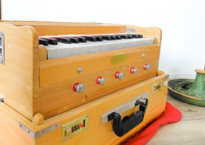 Harmonium Detailansicht